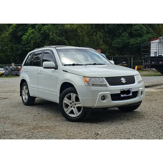 Suzuki Grand Vitara Luxury