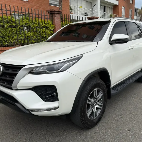 Toyota Fortuner 2022 2.4 Street At 7as
