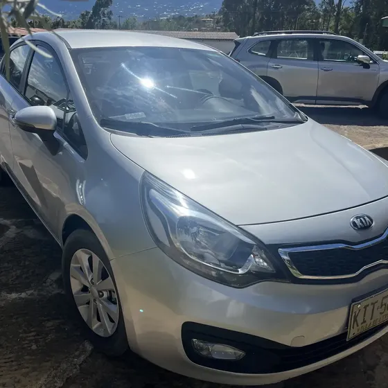 Kia Rio Sedán 2014 1.25
