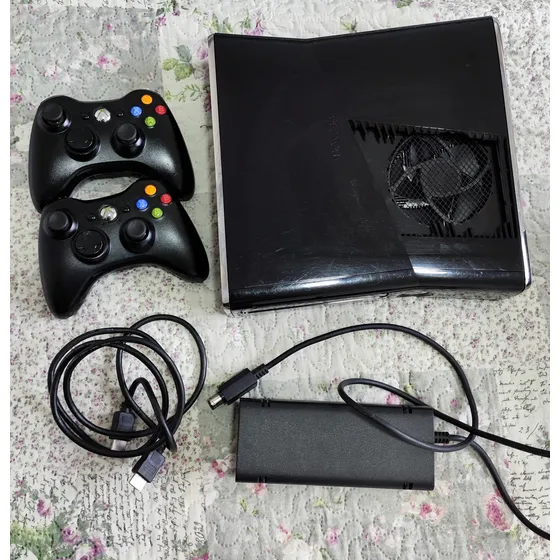 Microsoft Xbox 360 Rgh 3.0 E Lt 3.0 Hdd 500gb 2 Controles Cor Glossy Black 2010