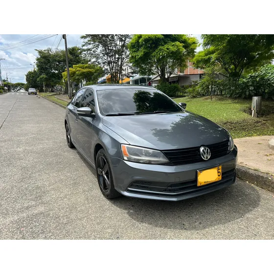 Volkswagen Jetta Vi 2.0 Trendline
