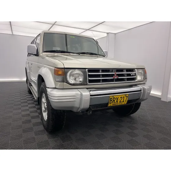 Mitsubishi Montero 3.0 V43 Wagon
