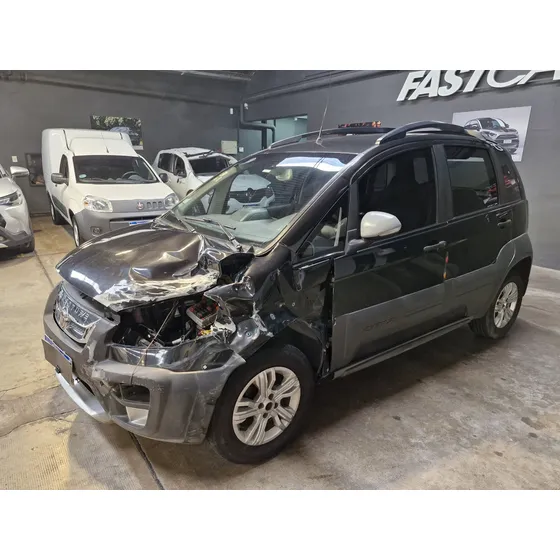 Fiat Idea -chocado-