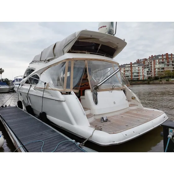 Riviera 48 Año 2009 2 Volvos Ips 600 Náutica Favarolo