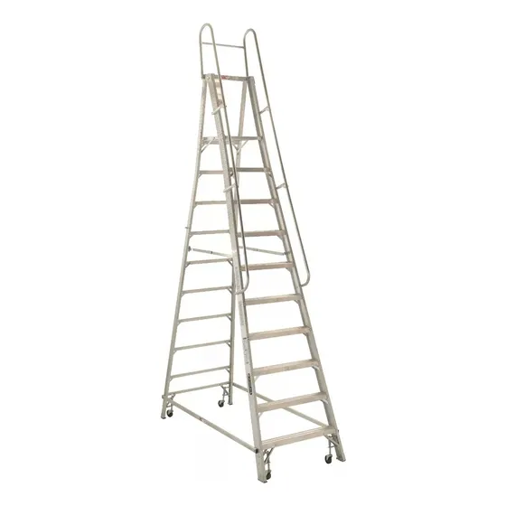Escalera De Aluminio Recta Cuprum 570-10n Plateado
