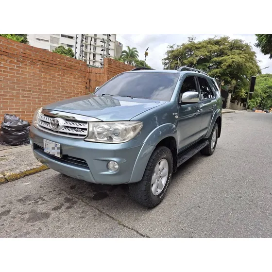 Toyota Fortuner Automático 4x4