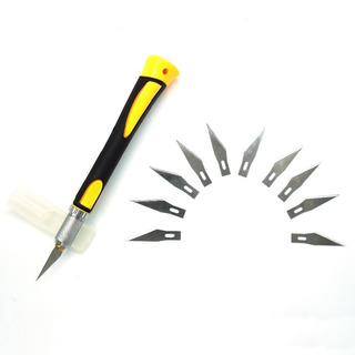 Cutter Exacto Profesional De Presición Mango Antideslizante Cutter Exacto Profesional De Presición Mango Antideslizante