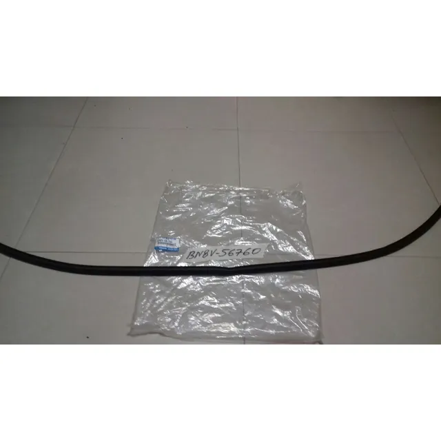 Goma Trasera De Capot Mazda 3 Sedan Original