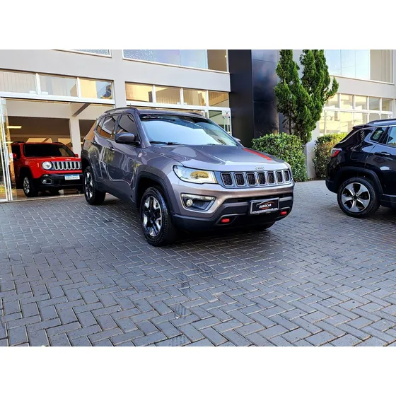 Jeep Compass Trailhawk 2.0 4x4 Dies. 16v Aut.