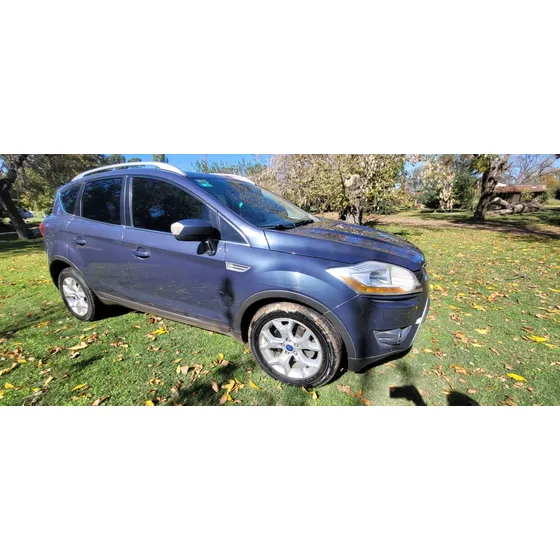 Ford Kuga 2.5 Titanium At 4x4 L (ku05)