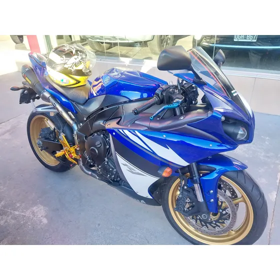 Yamaha R1