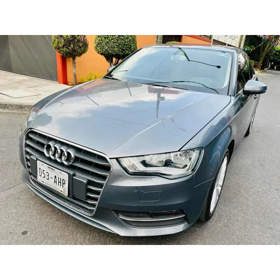 Audi A3 1.8 Attraction Mt