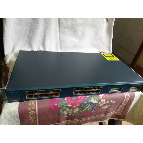 Switch Cisco Catalyst 2950 Ws-c2950g-24-ei 10/100 24 Puertos