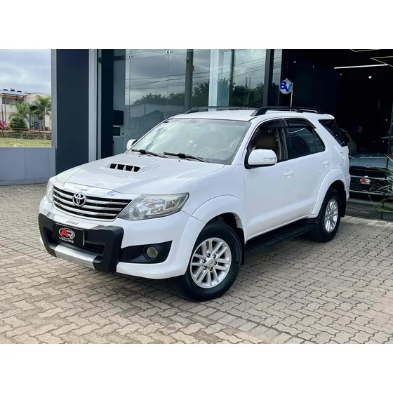 Toyota Hilux Sw4 3.0 Sr 4x4 16v Turbo Intercooler Diesel 4p Automático