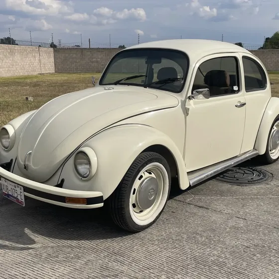 Volkswagen Sedan 2003 1.6