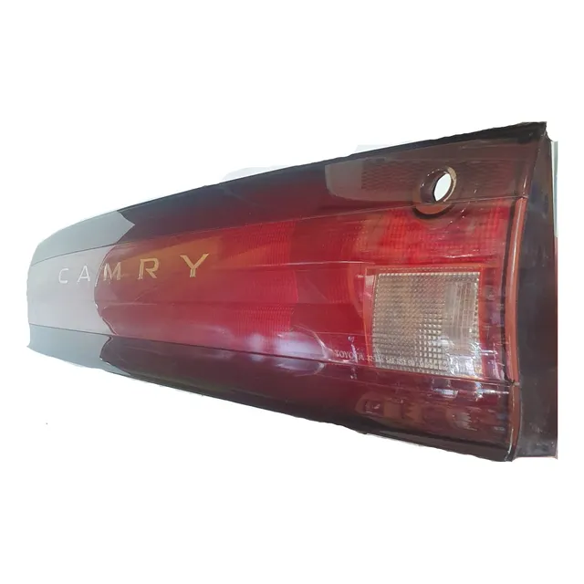 Embellecedor Farol Trasero Toyota Camry Original Japones