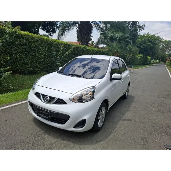 Nissan March 1.6 Sense At