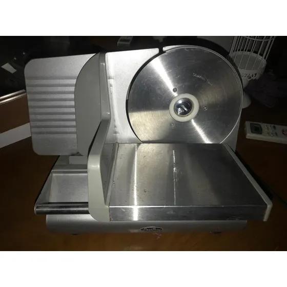 Rebanadora Premium Charcutería Doméstica, 100 W, Falta Corre