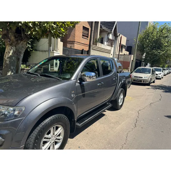 Mitsubishi L200 3.2 Cab Doble 4wd Cr 170cv At