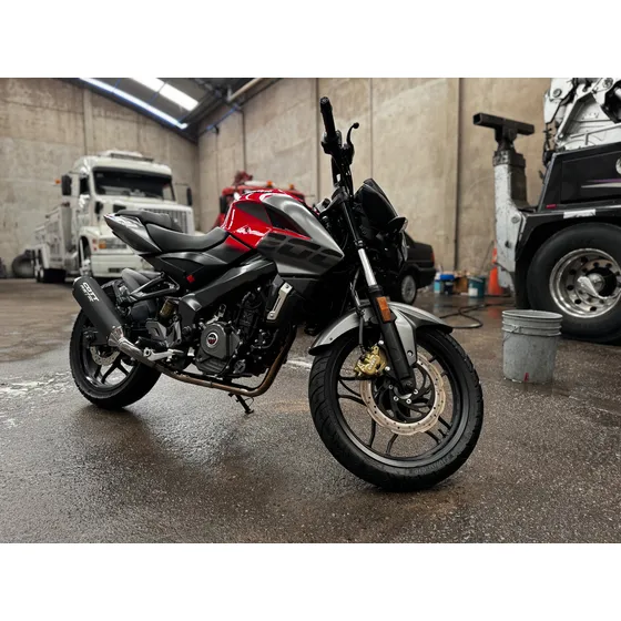 Rousere Ns 200