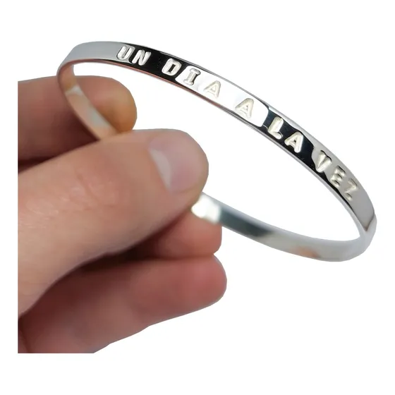 Pulsera Esclava Con Grabado A Eleccion Macizas Plata 925
