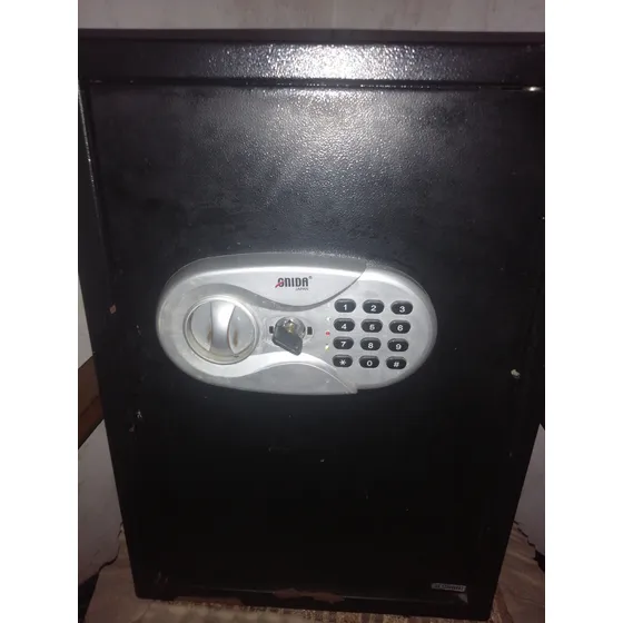 Caja Fuerte Grande Usada