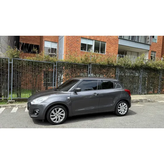 Suzuki Swift Híbrido Mt 2022