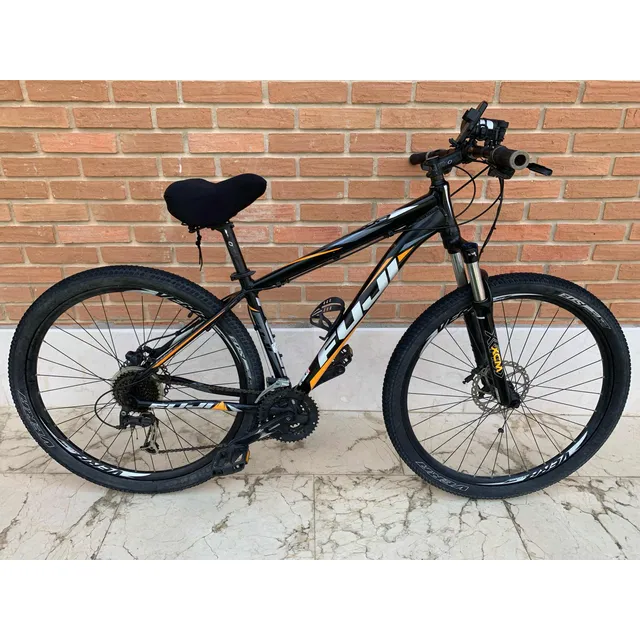 Bicicleta Fuji Nevada 1.5 Rin 29 Muy Poco Uso Como Nueva!
