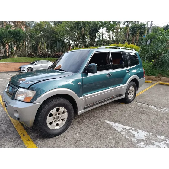 Mitsubishi Montero New