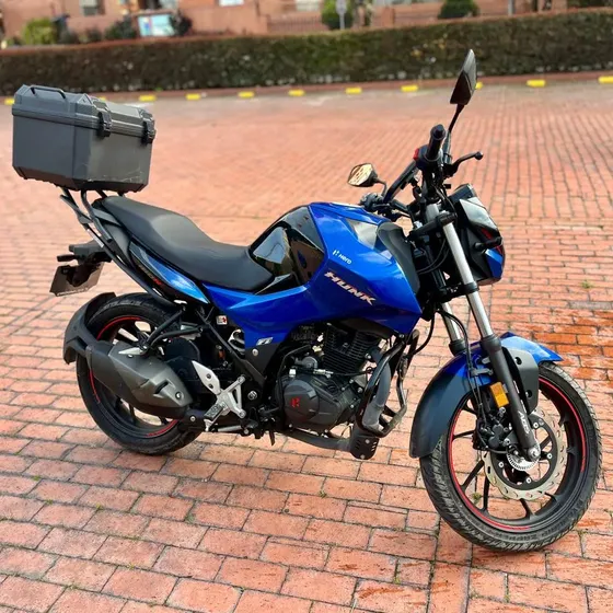 Hero Hunk 160 R 2025 + Cajon + Gps