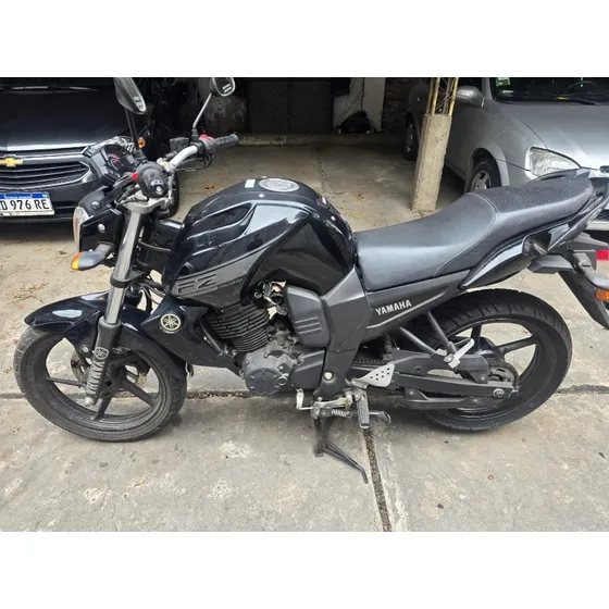 Yamaha Fz16 Negra (3 Mil Km)