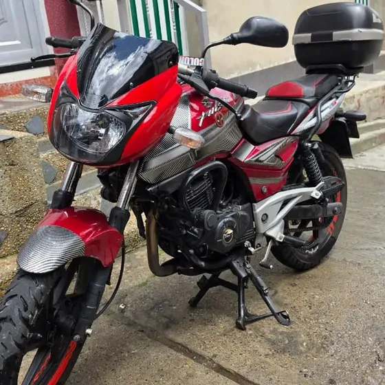Pulsar 220s