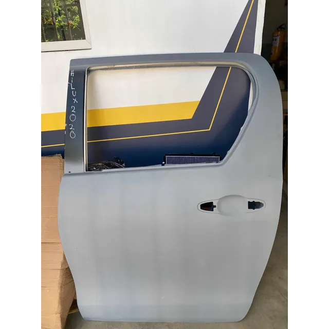 Puerta Trasera Derecha Hilux Dubái Original Usada