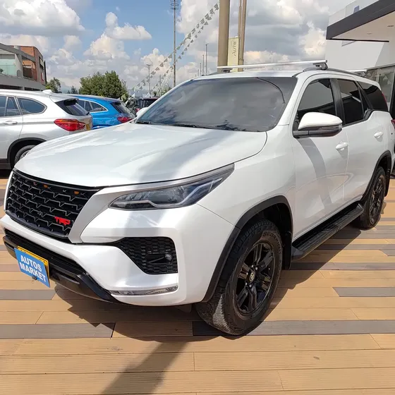 Toyota Fortuner 2023 2.4