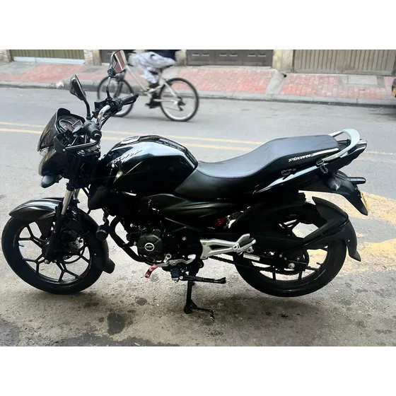 Bajaj Discover 125 St 2024