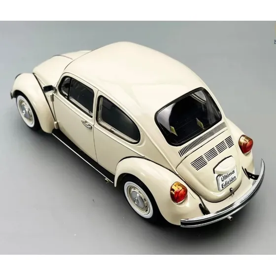 Vw Sedan Ultima Edicion Color Beig Schuco En Escala 1/18 Beige