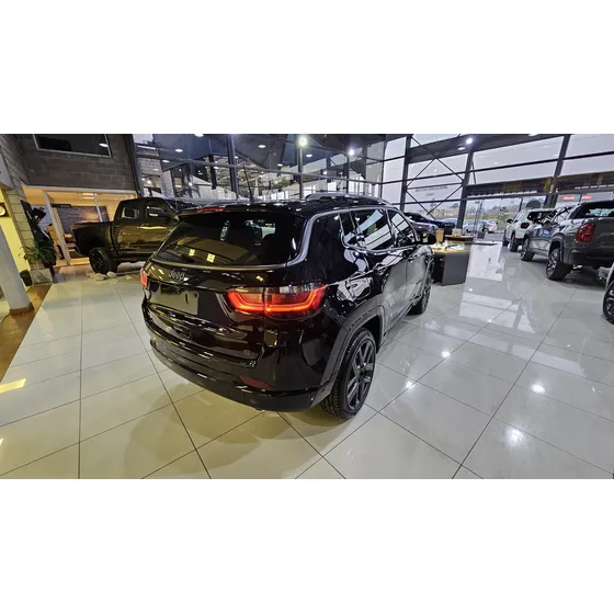 Jeep Compass 1.3 T270 Serie-s 4x2 At6