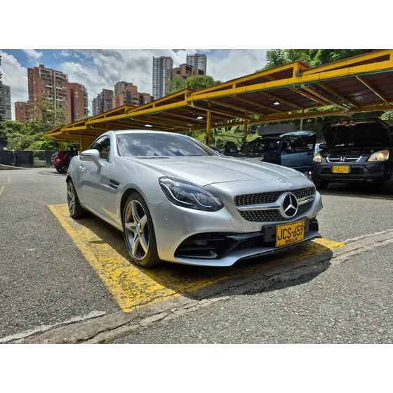 Mercedes-benz Clase Slc 200 2.0 Roadster Amg Line At 2017