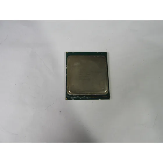 Intel Xeon 2011 V2 - E5 2670 V2 - 2,50gz- 10/20 - 110w -