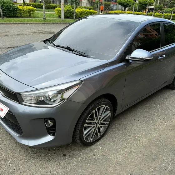 Kia Rio 2019 1.4 Zenith Sd At