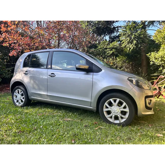 Volkswagen Up! 1.0 High Up! 75cv