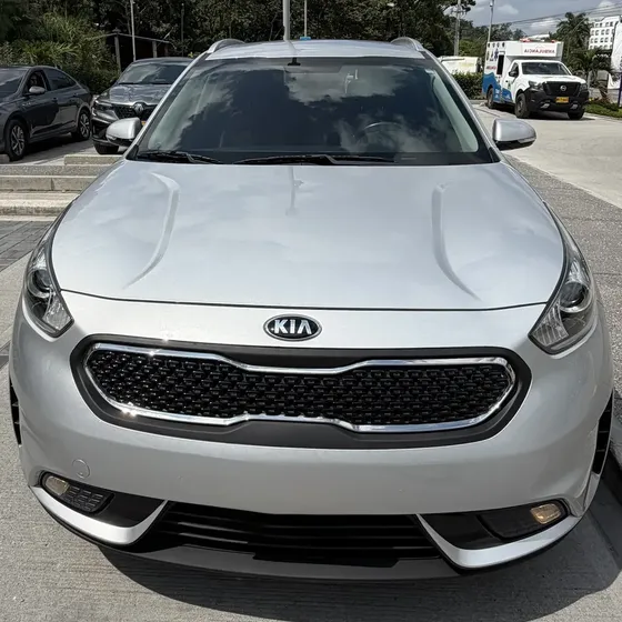 Kia Niro 2019 1.6 Vibrant