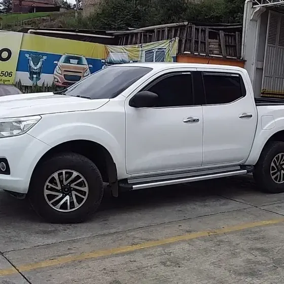 Nissan Frontier 2018 2.5l Diésel 4x4
