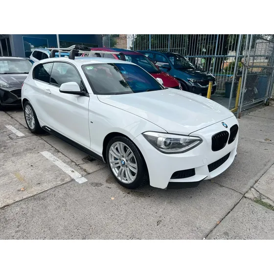 BMW Serie 1 2015 1.6 3p 118ia Sport Line At