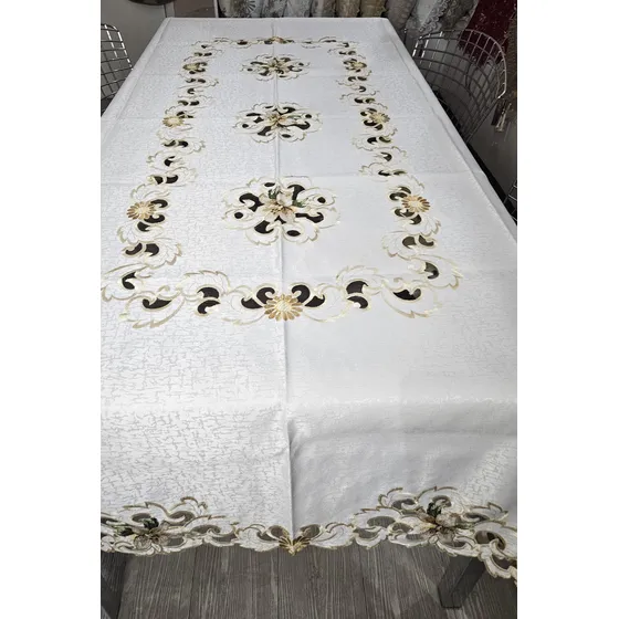Toalha De Mesa Retangular 6 Lugares Guipir Premium 150x220cm