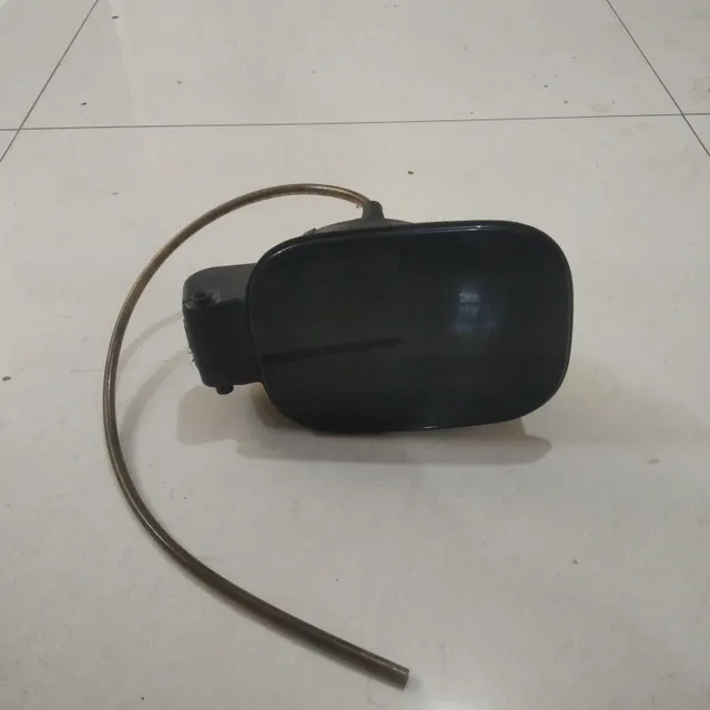 Tapa Exterior Para Deposito De Gasolina Volkswagen Bora 2.0