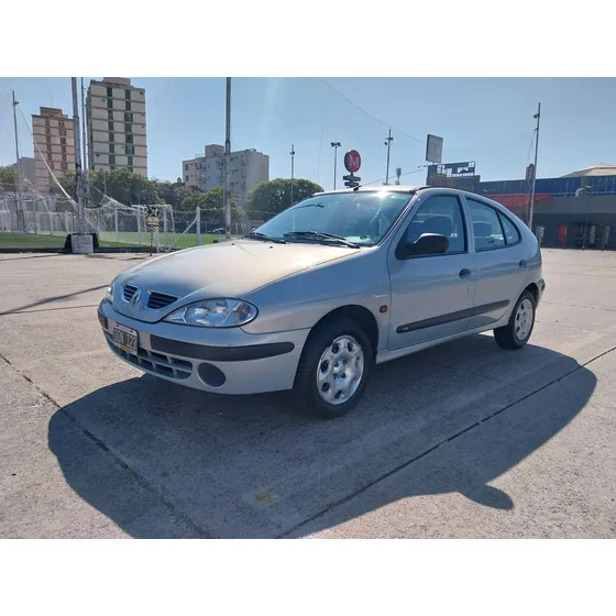 Renault Megane 1.6 Rt