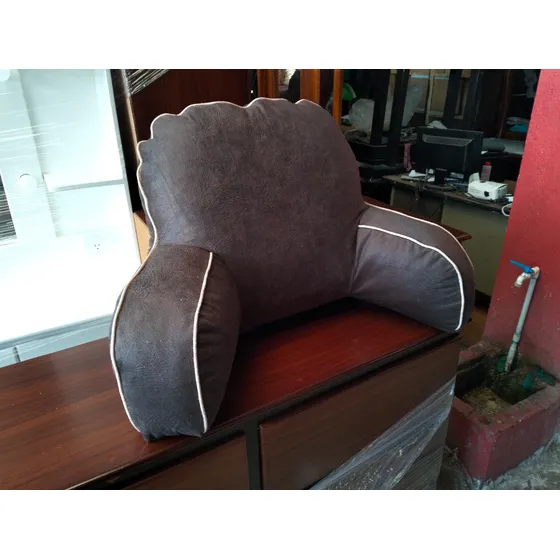 Almmohadon Abuelita; Puffs Y Tapiceria Mi Mueble Dsd  20,000