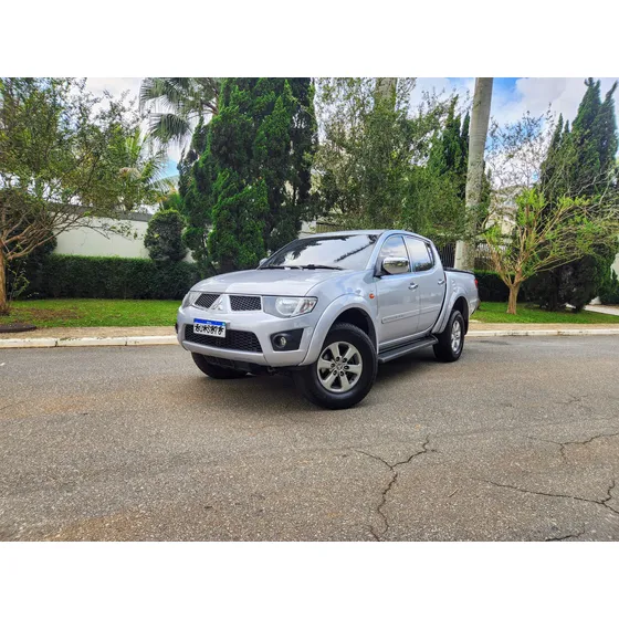 Mitsubishi L200 3.5 Triton Hpe Flex Cab. Dupla 4x4 Aut. 4p