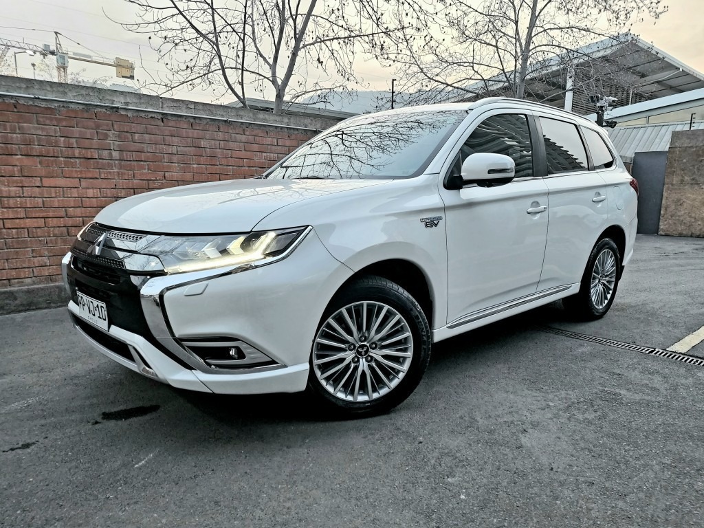 Mitsubishi Outlander 2.0 Phev Hybrid At 5p